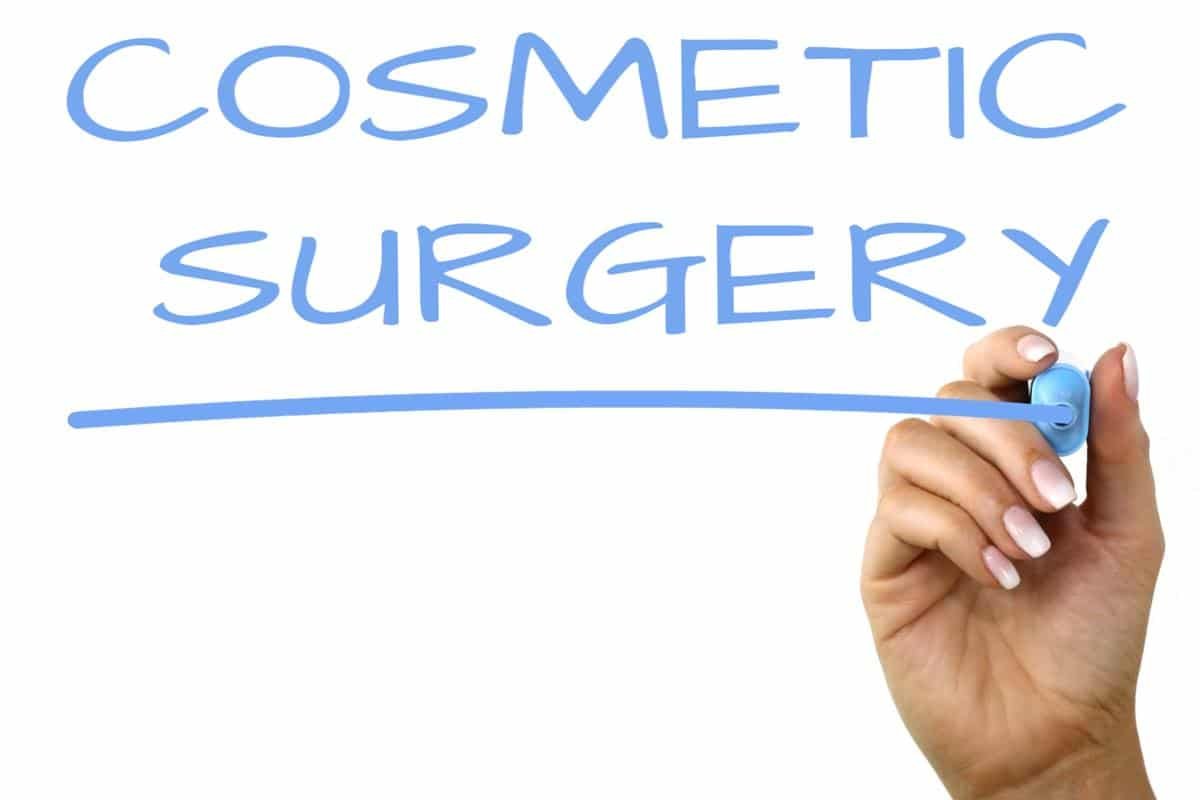 disadvantages of plastic surgery